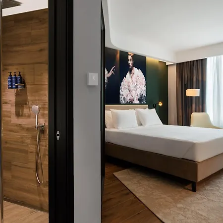 Radisson Blu Hotel, Bergamo Choruslife Exterior photo