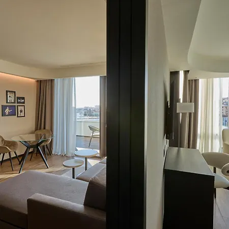 Radisson Blu Hotel, Bergamo Choruslife Exterior photo