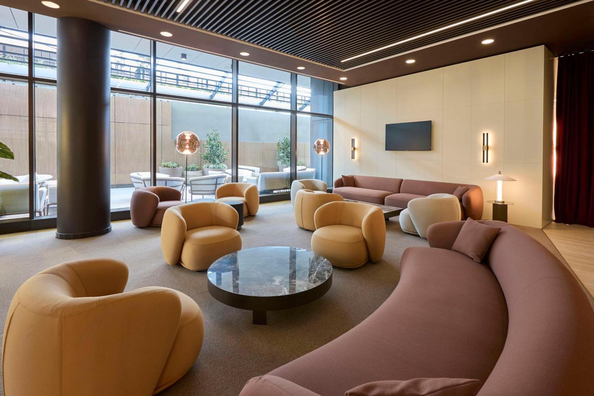 Radisson Blu Hotel, Choruslife Hotel