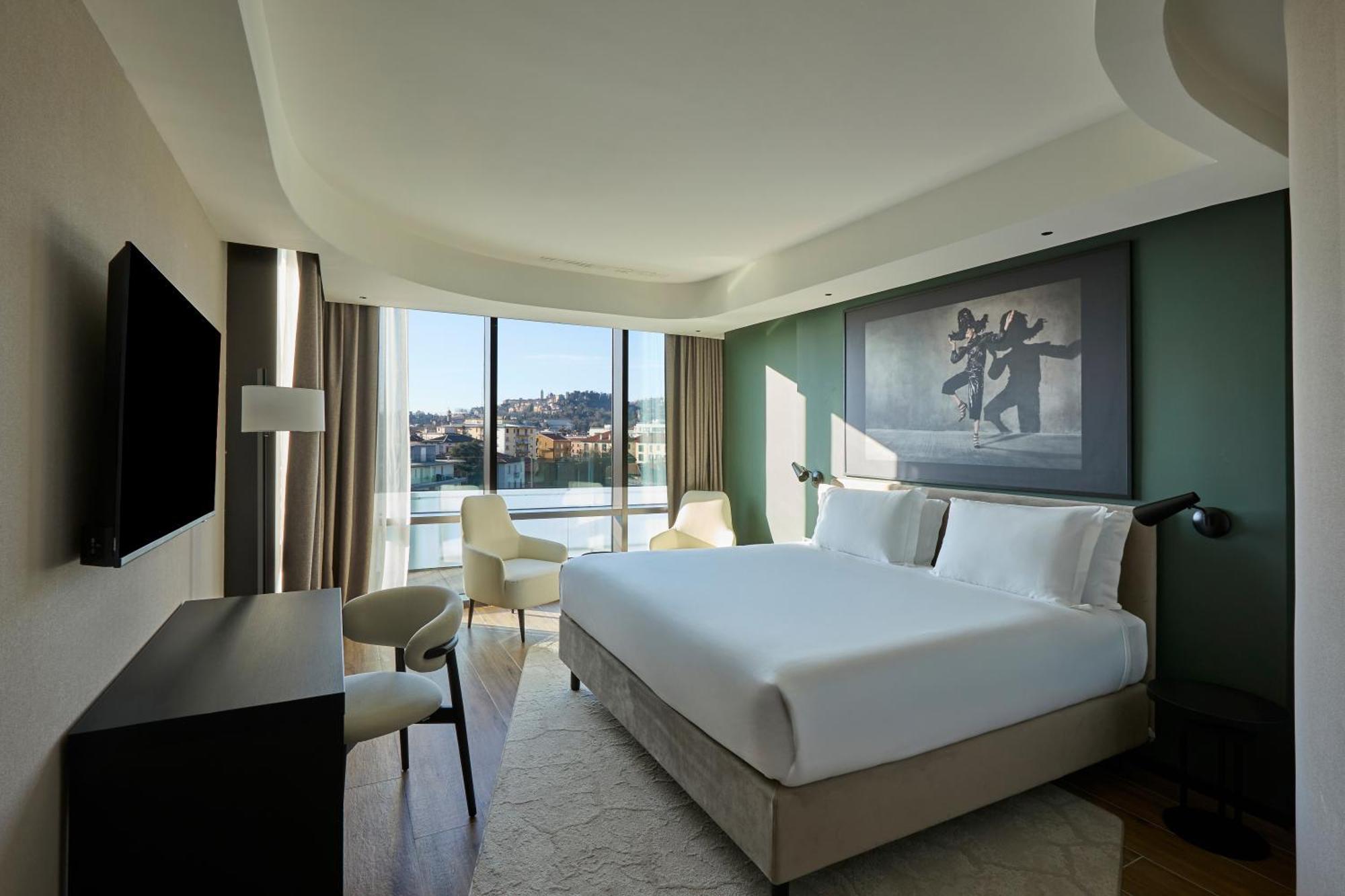 Radisson Blu Hotel, Choruslife Hotel 4*